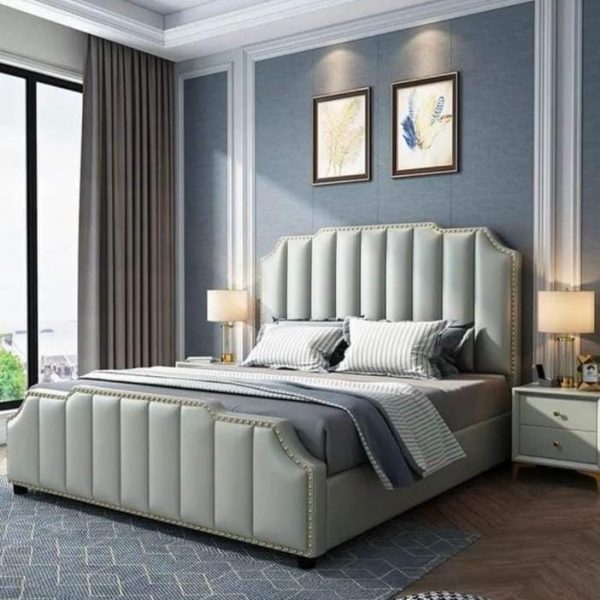 King size bed with side tables